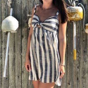 URBAN OUTFITTERS DRESS